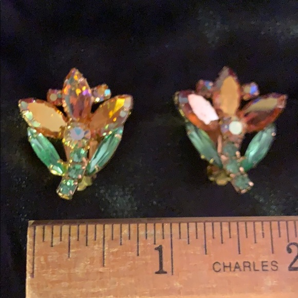 Vintage green, yellow gold flower clip earrings ❣️ - Picture 4 of 4